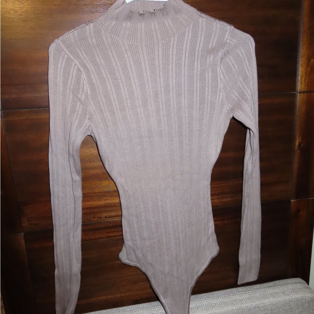 Abercrombie & Fitch Ribbed Knit bodysuit in Brown